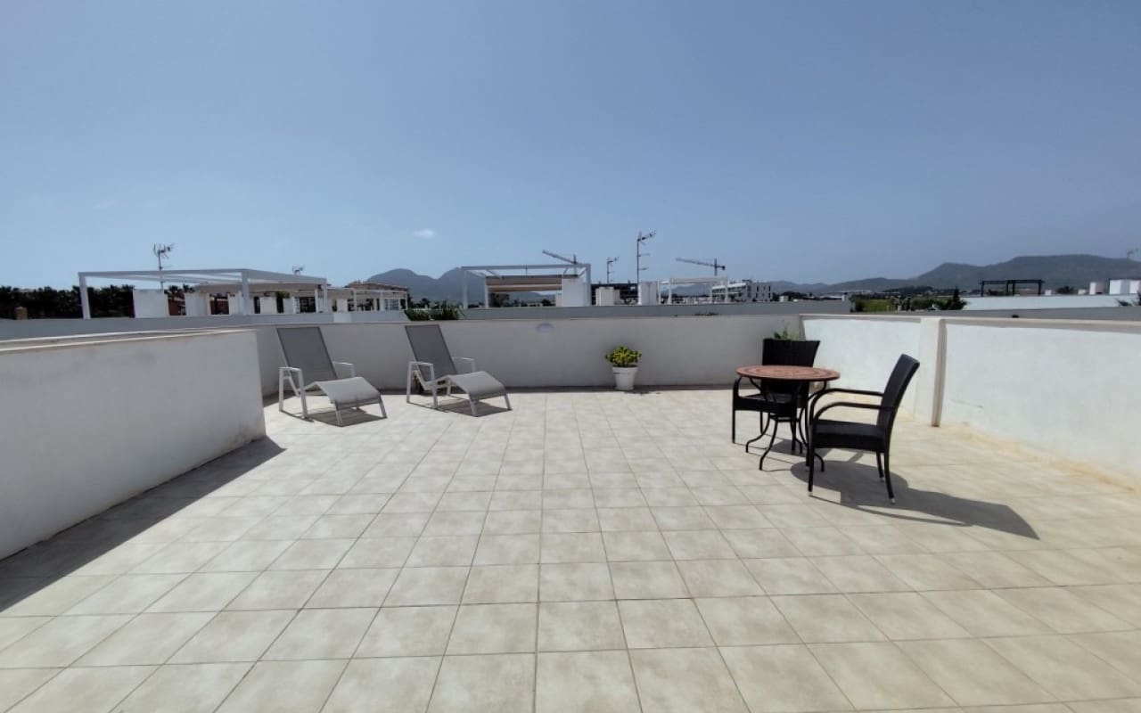 3 slaapkamer Penthouse te koop in Mar de Cristal met zwembad - € 325.000 (Ref: 9758933)