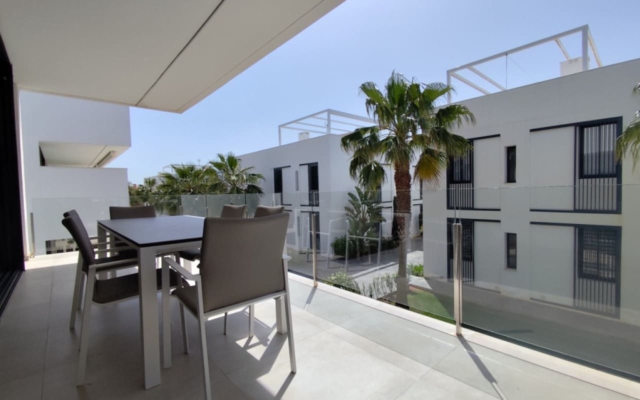 3 slaapkamer Penthouse te koop in Mar de Cristal met zwembad - € 325.000 (Ref: 9758933)