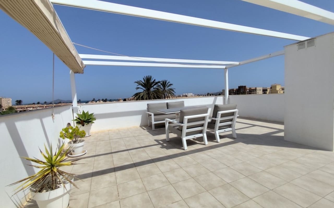 3 slaapkamer Penthouse te koop in Mar de Cristal met zwembad - € 325.000 (Ref: 9758933)