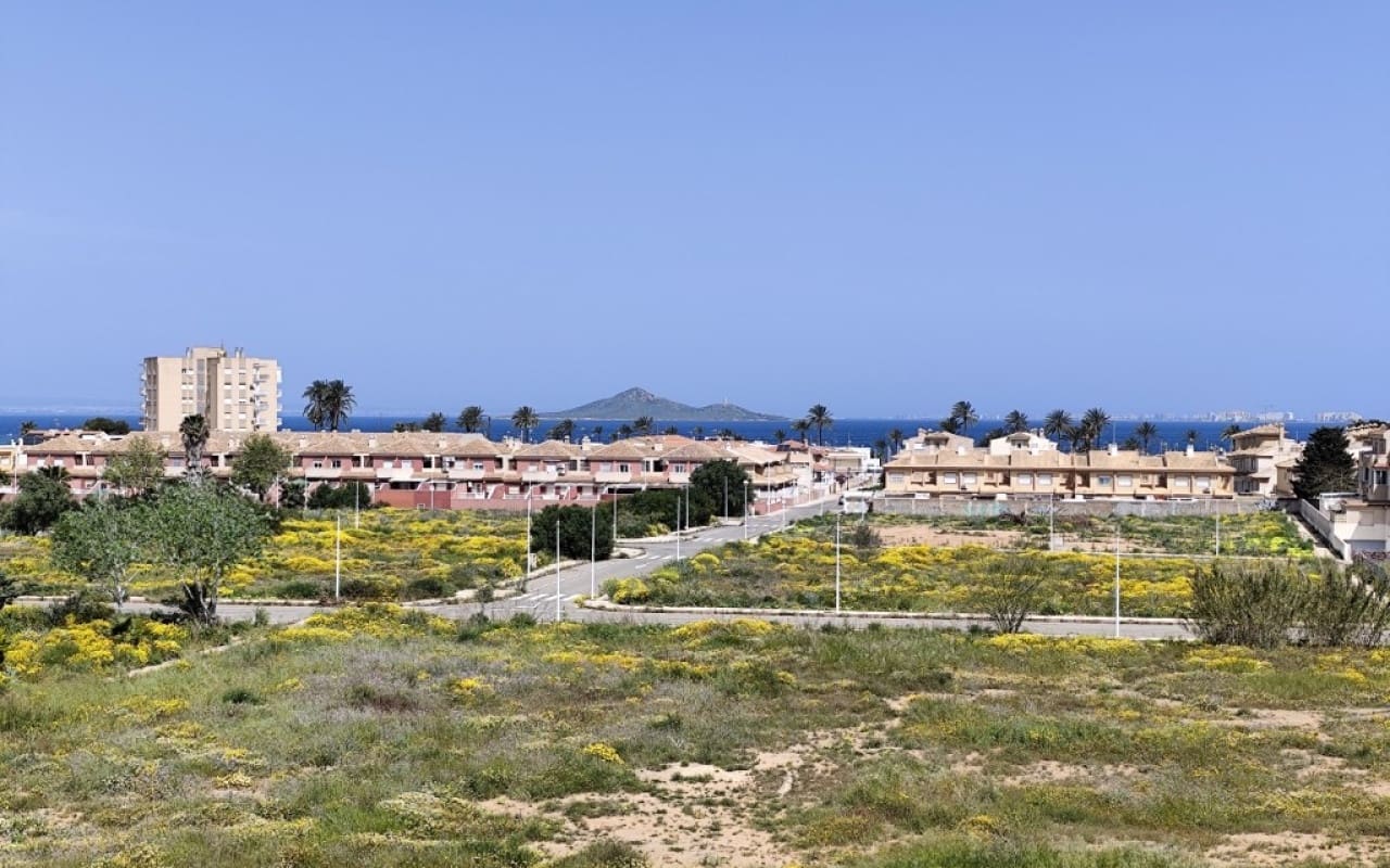 3 slaapkamer Penthouse te koop in Mar de Cristal met zwembad - € 325.000 (Ref: 9758933)