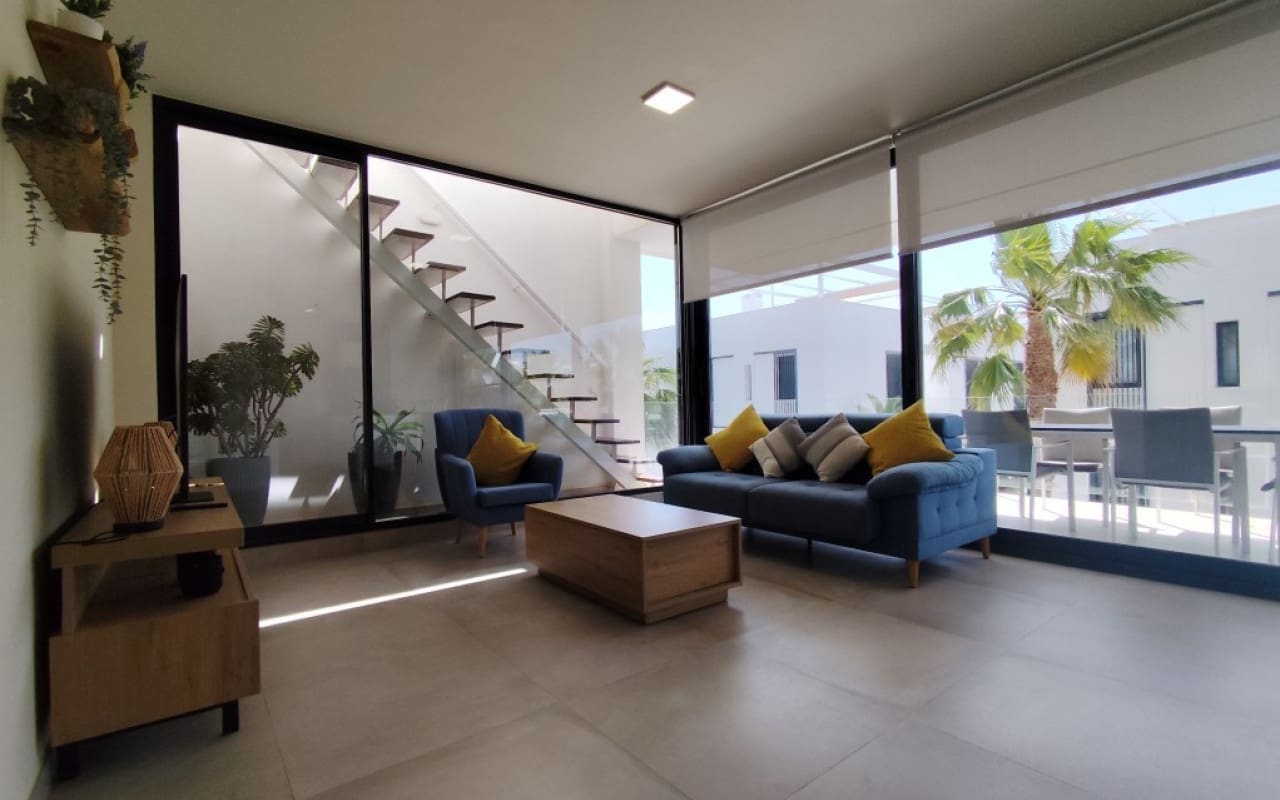 3 slaapkamer Penthouse te koop in Mar de Cristal met zwembad garage - € 325.000 (Ref: 9758933)