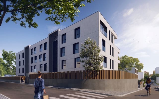 3 makuuhuone Kattohuoneisto myytävänä paikassa Torremolinos mukana uima-altaan - 649 000 € (Ref: 9758934)