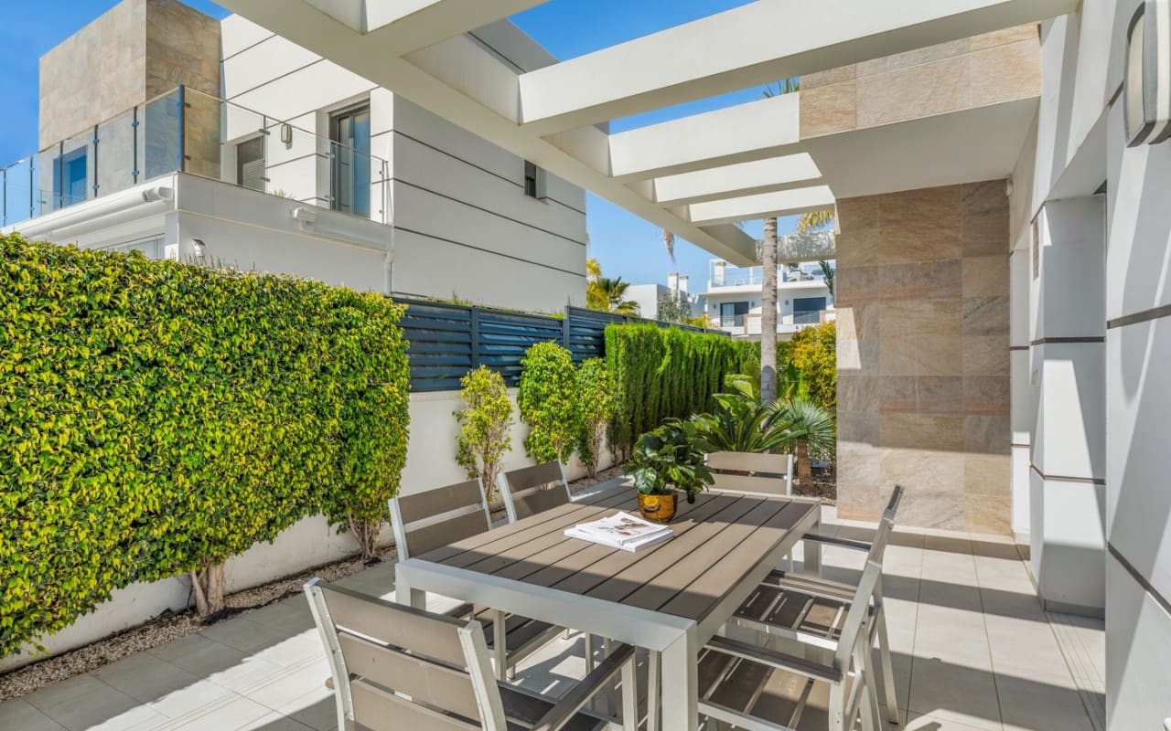 3 Zimmer Villa zu verkaufen in Ciudad Quesada mit Pool - 499.000 € (Ref: 9775888)