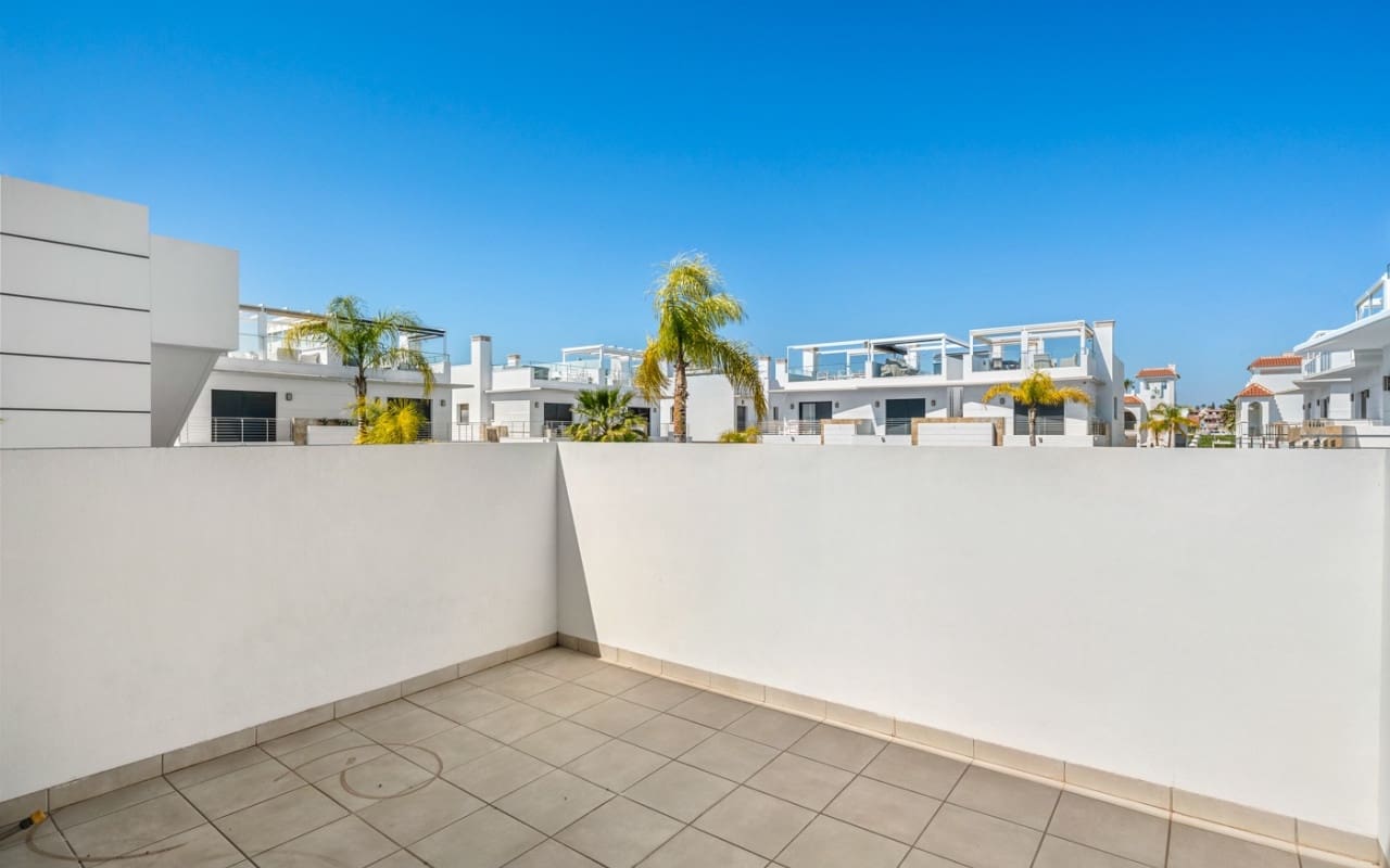 3 Zimmer Villa zu verkaufen in Ciudad Quesada mit Pool - 499.000 € (Ref: 9775888)