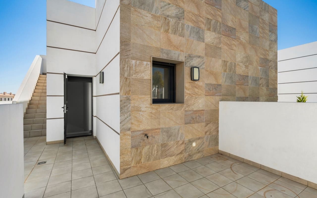 3 Zimmer Villa zu verkaufen in Ciudad Quesada mit Pool - 499.000 € (Ref: 9775888)