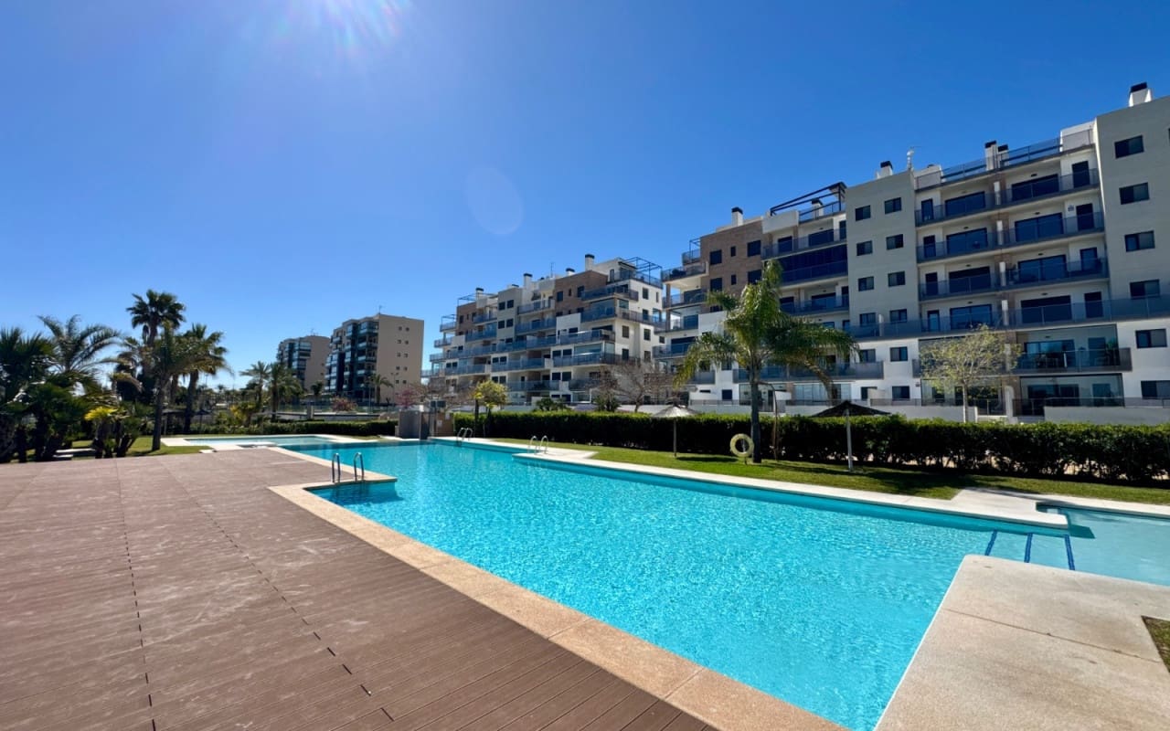 2 slaapkamer Strandappartement te koop in Pilar de la Horadada met zwembad - € 335.000 (Ref: 9775895)