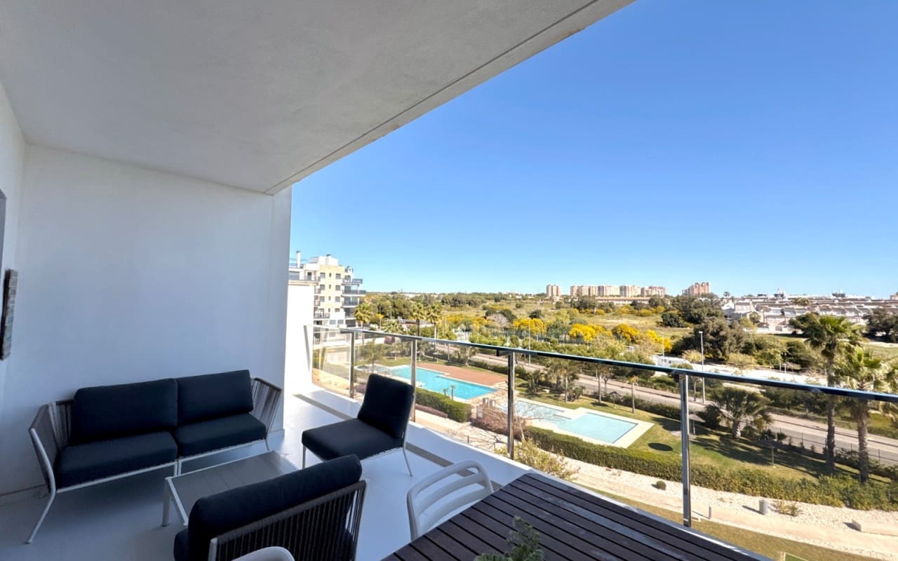 2 slaapkamer Strandappartement te koop in Pilar de la Horadada met zwembad - € 335.000 (Ref: 9775895)