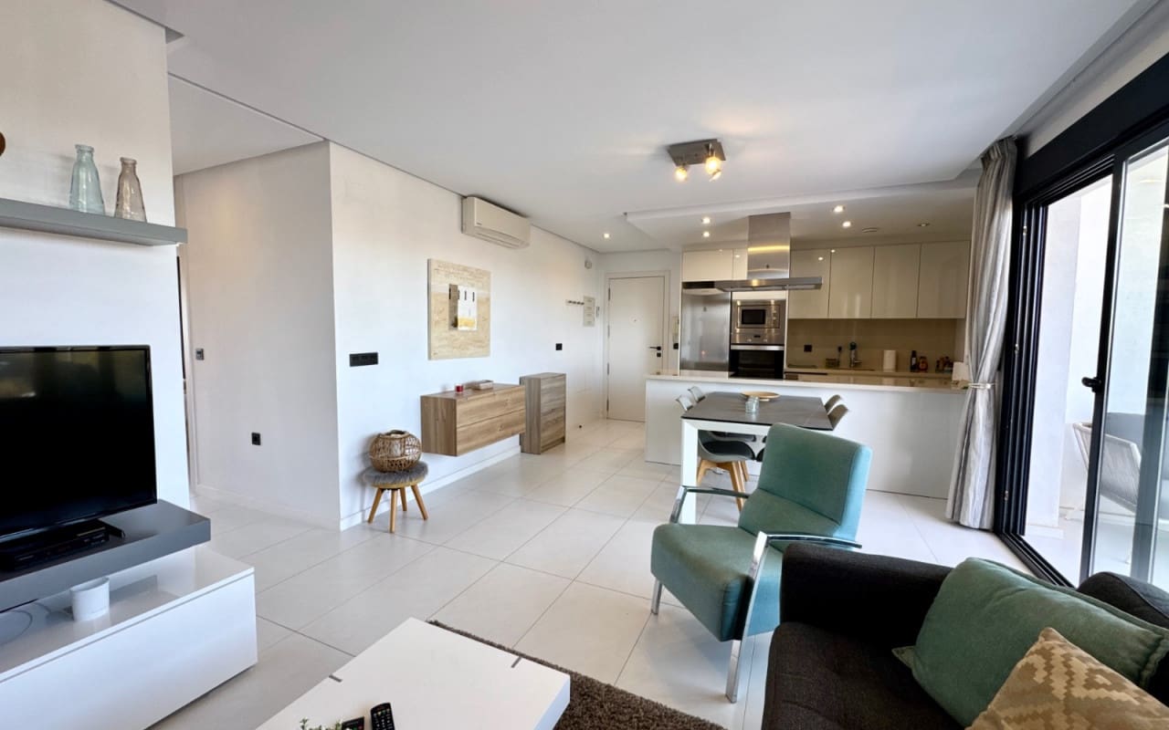 2 slaapkamer Strandappartement te koop in Pilar de la Horadada met zwembad - € 335.000 (Ref: 9775895)