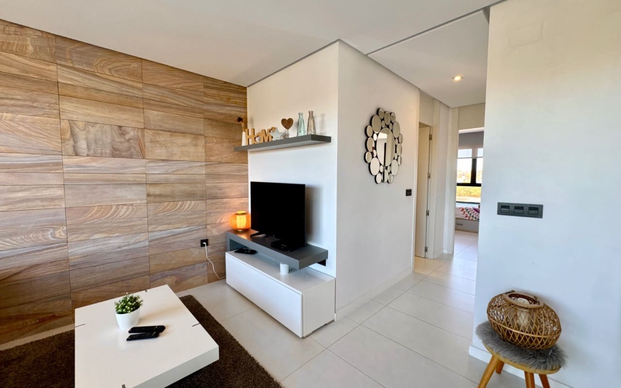 2 slaapkamer Strandappartement te koop in Pilar de la Horadada met zwembad - € 335.000 (Ref: 9775895)