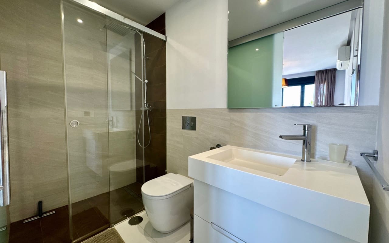 2 slaapkamer Strandappartement te koop in Pilar de la Horadada met zwembad - € 335.000 (Ref: 9775895)