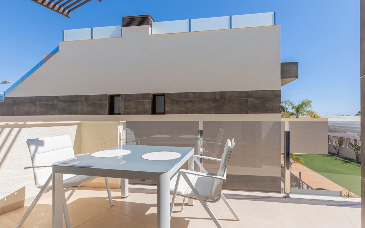 Ático de 2 habitaciones en Dolores De Pacheco en venta con piscina - 249.000 € (Ref: 9775897)