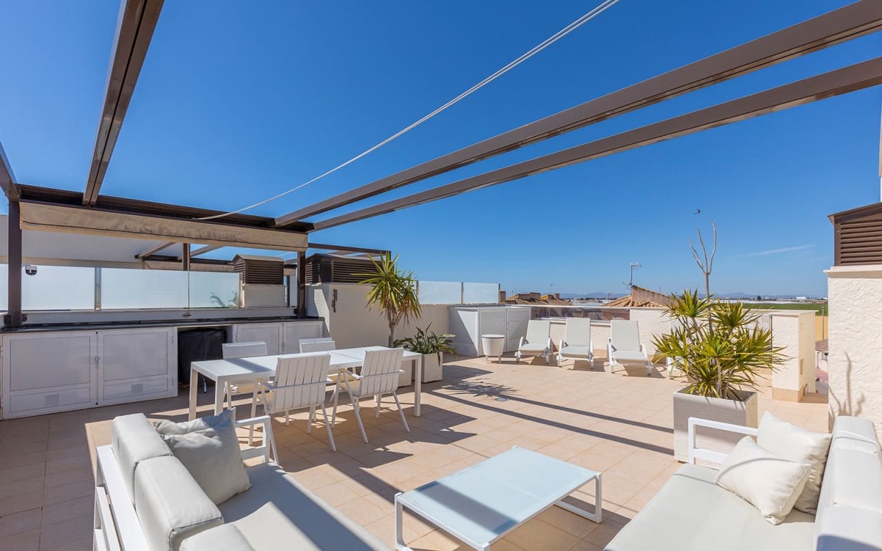 Ático de 2 habitaciones en Dolores De Pacheco en venta con piscina - 249.000 € (Ref: 9775897)