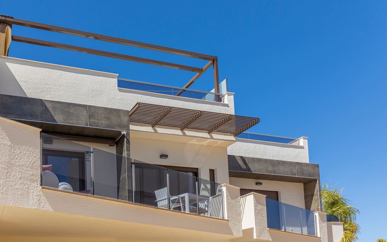 Ático de 2 habitaciones en Dolores De Pacheco en venta con piscina - 249.000 € (Ref: 9775897)