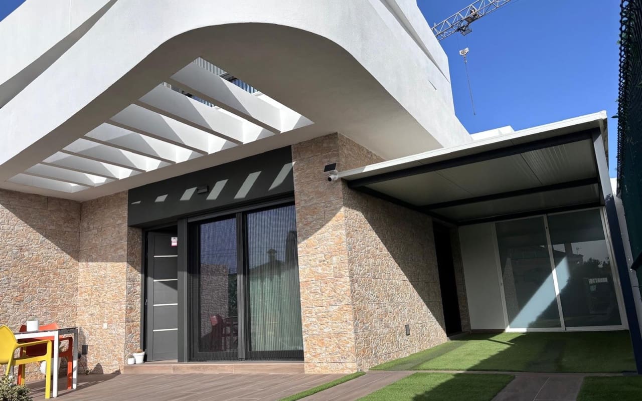 2 bedroom Villa for sale in Los Montesinos - € 374,500 (Ref: 9793129)