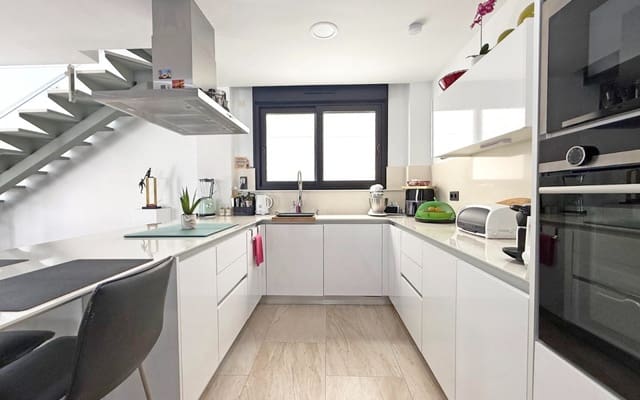 3 makuuhuone Huvila myytävänä paikassa Villamartin, Orihuela mukana uima-altaan - 495 000 € (Ref: 9793130)