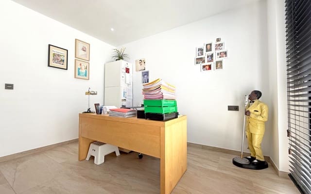 3 makuuhuone Huvila myytävänä paikassa Villamartin, Orihuela mukana uima-altaan - 495 000 € (Ref: 9793130)