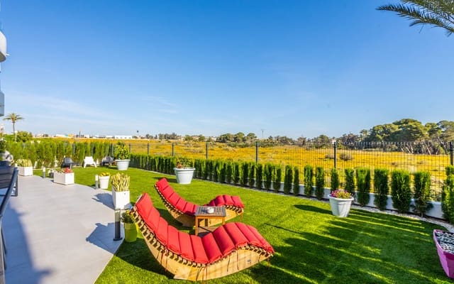 2 soverom Strandleiligheter til salgs i Rocio del Mar, Torrevieja - € 519 000 (Ref: 9793140)