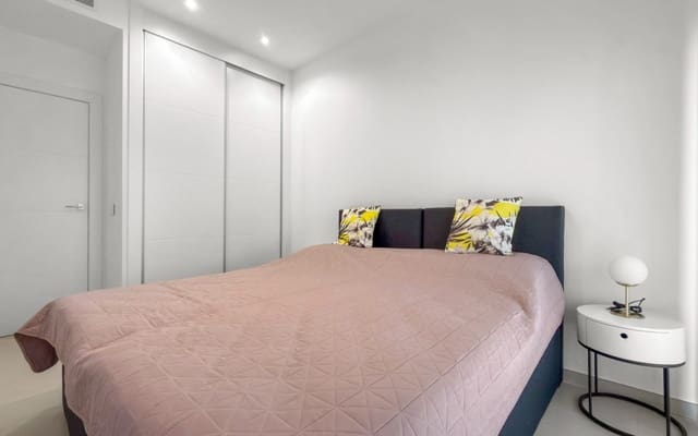 2 soveværelse Lejlighed til salg i Pinar de Campoverde, Pilar de la Horadada med swimmingpool - € 354.000 (Ref: 9793142)