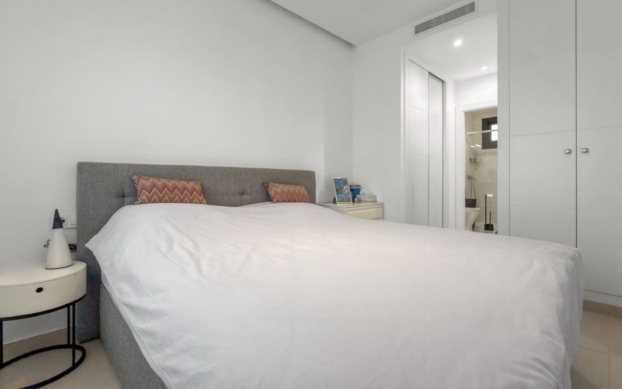 2 soveværelse Lejlighed til salg i Pilar de la Horadada med swimmingpool - € 354.000 (Ref: 9793142)