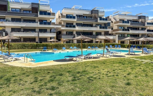 3 bedroom Beach Apartment for sale in Playa Flamenca, Orihuela with pool - € 450,000 (Ref: 9793143)