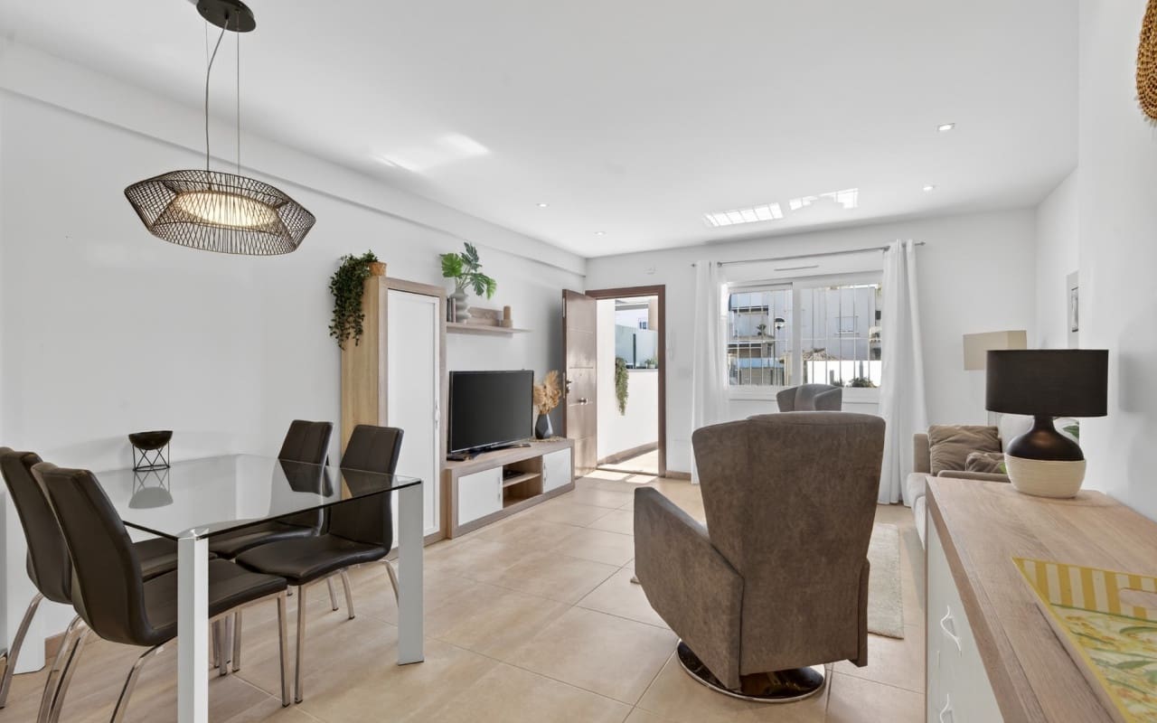 3 bedroom Apartment for sale in Aguas Nuevas with pool - € 259,000 (Ref: 9793144)