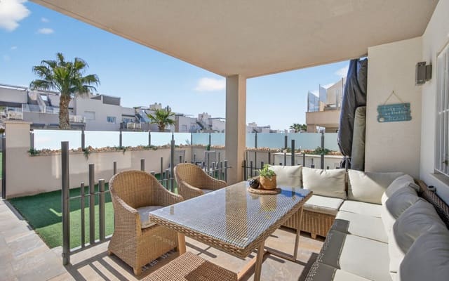 Apartamento de 3 habitaciones en Aguas Nuevas, Torrevieja en venta con piscina - 259.000 € (Ref: 9793144)