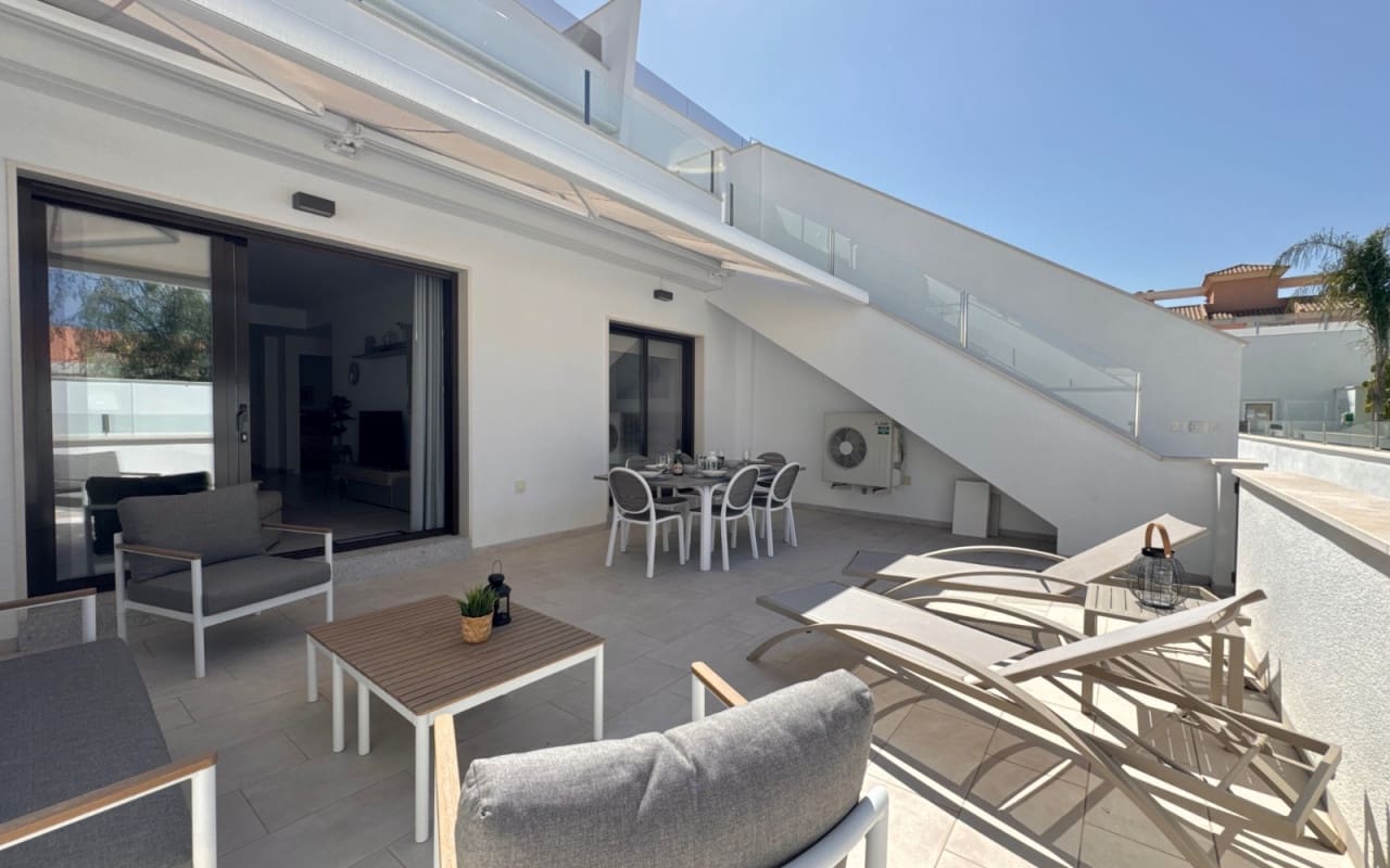 2 sovrum Lägenhet till salu i Pilar de la Horadada med pool - 249 900 € (Ref: 9793145)