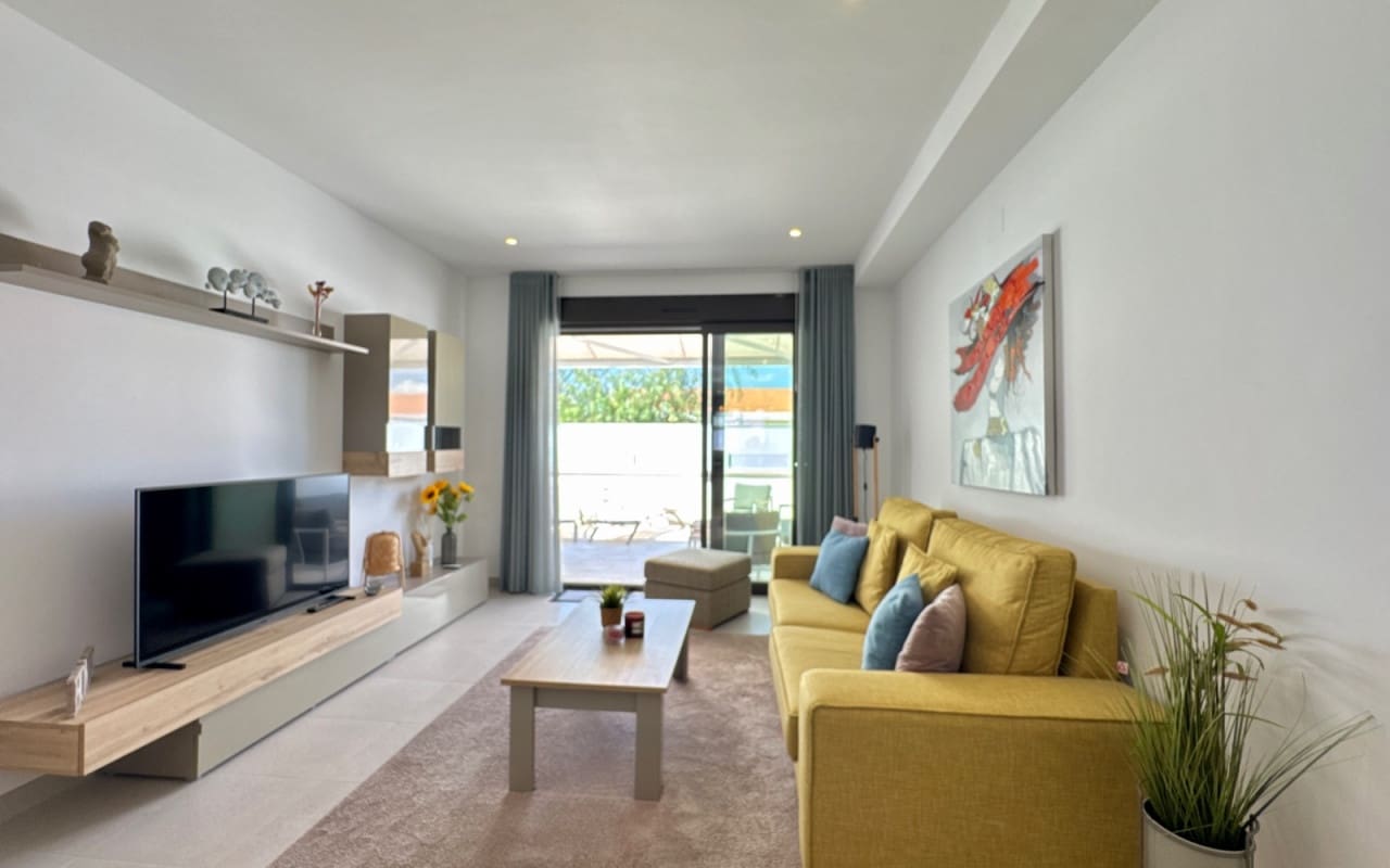 2 sovrum Lägenhet till salu i Pilar de la Horadada med pool - 249 900 € (Ref: 9793145)