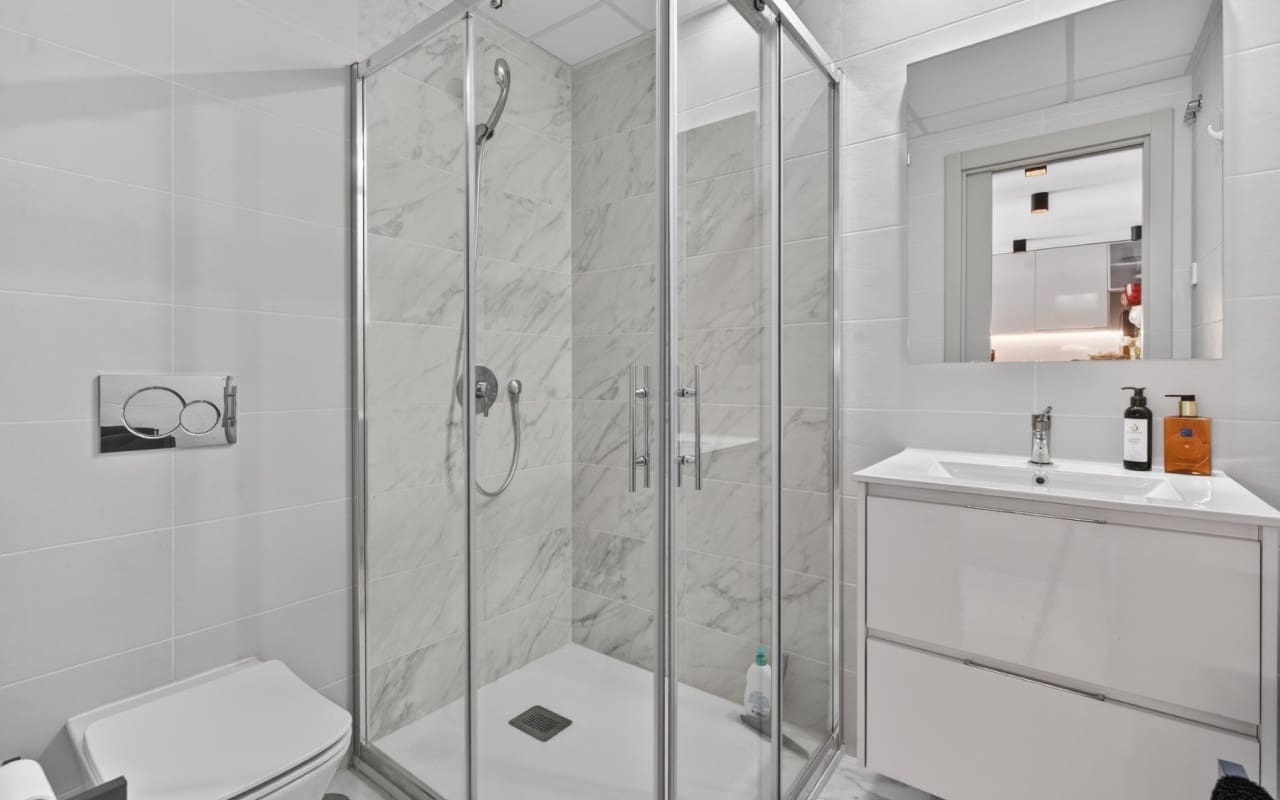 Ático de 2 habitaciones en Playa Flamenca en venta con piscina - 499.000 € (Ref: 9793146)