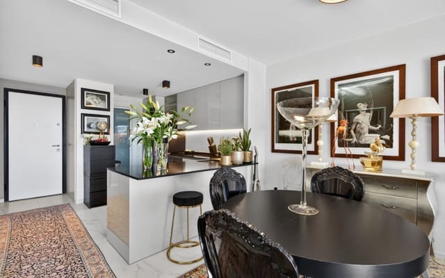 Ático de 2 habitaciones en Playa Flamenca, Orihuela en venta con piscina - 499.000 € (Ref: 9793146)