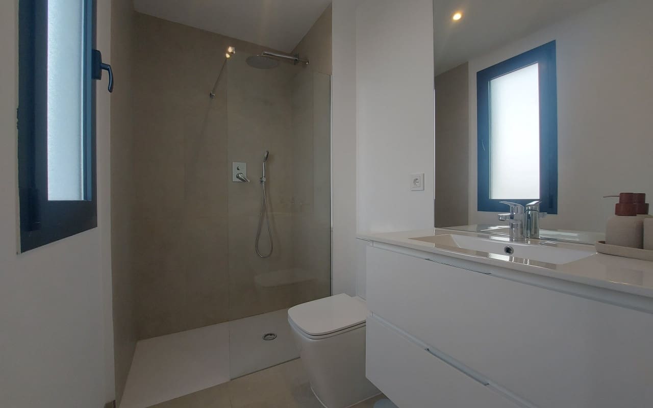 3 slaapkamer Penthouse te koop in Mar de Cristal met zwembad - € 325.000 (Ref: 9798142)