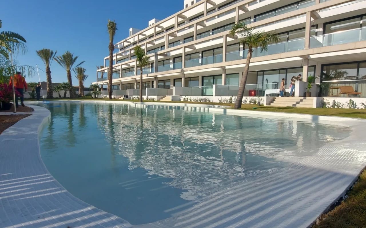 3 slaapkamer Penthouse te koop in Mar de Cristal met zwembad - € 325.000 (Ref: 9798142)