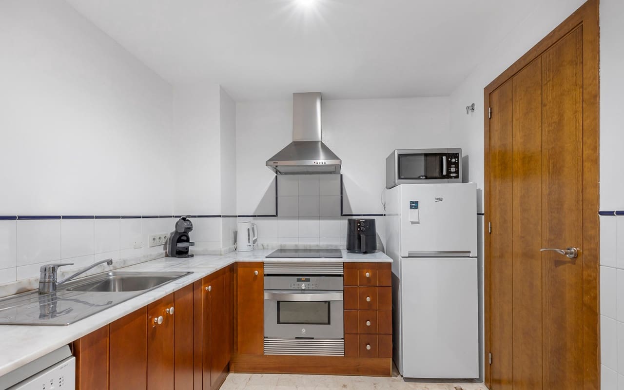 2 soveværelse Strandlejlighed til salg i Punta Prima - € 345.000 (Ref: 9802615)