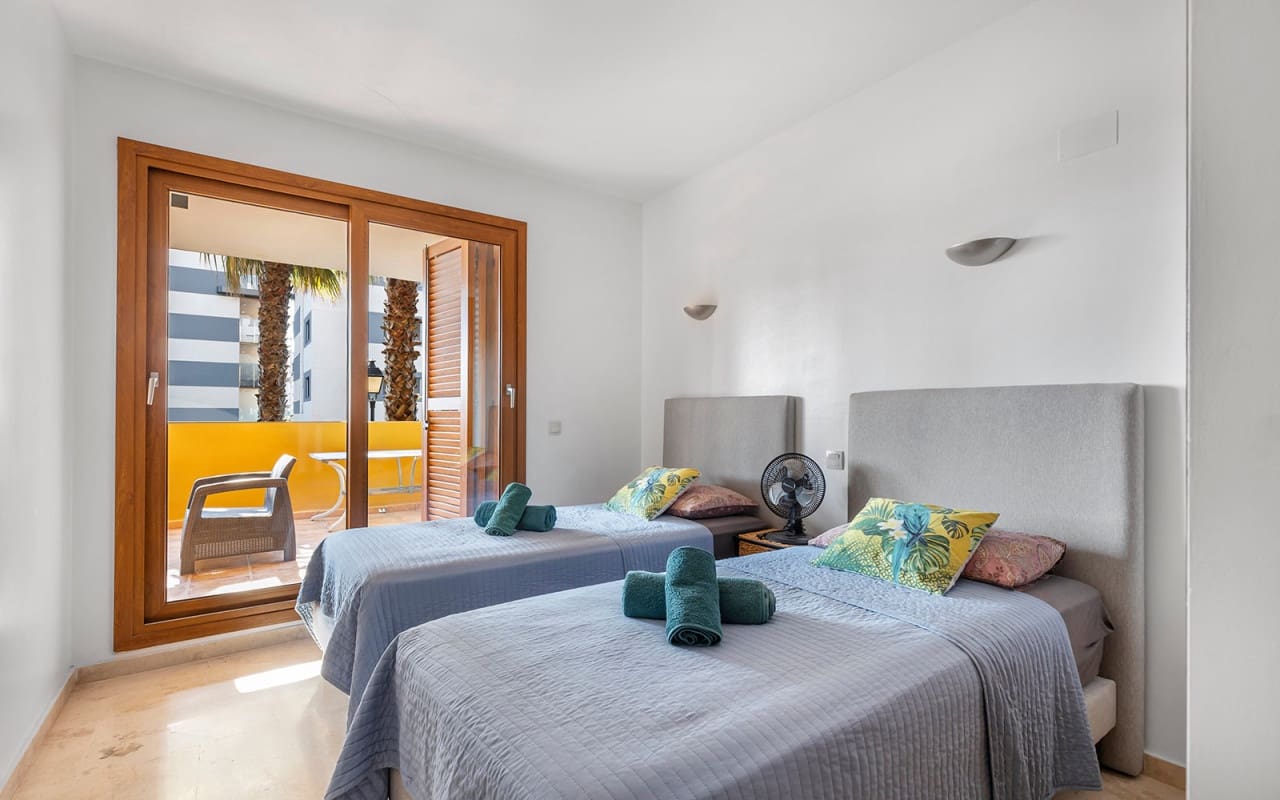 2 soveværelse Strandlejlighed til salg i Punta Prima - € 345.000 (Ref: 9802615)