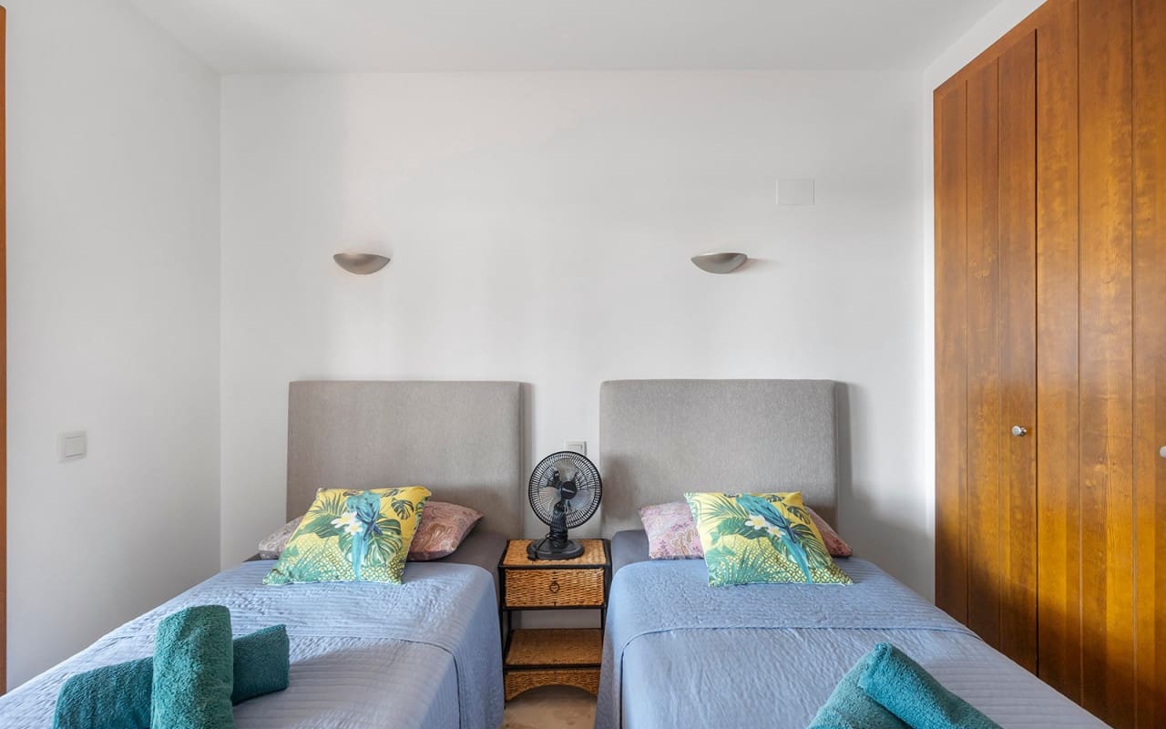 2 soveværelse Strandlejlighed til salg i Punta Prima - € 345.000 (Ref: 9802615)