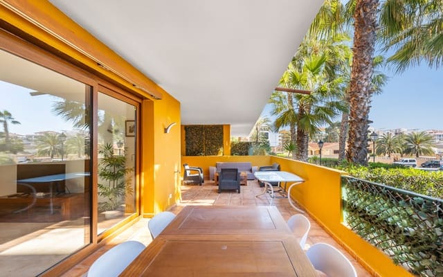 2 soveværelse Strandlejlighed til salg i Punta Prima, Torrevieja - € 345.000 (Ref: 9802615)