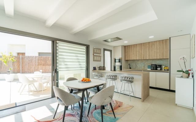 3 soverom Villa til salgs i Villamartin, Orihuela med svømmebasseng - € 524 900 (Ref: 9802795)