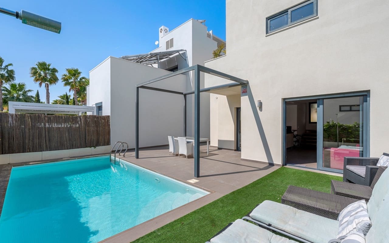 2 quarto Moradia para venda em Ciudad Quesada com piscina - 379 000 € (Ref: 9802798)