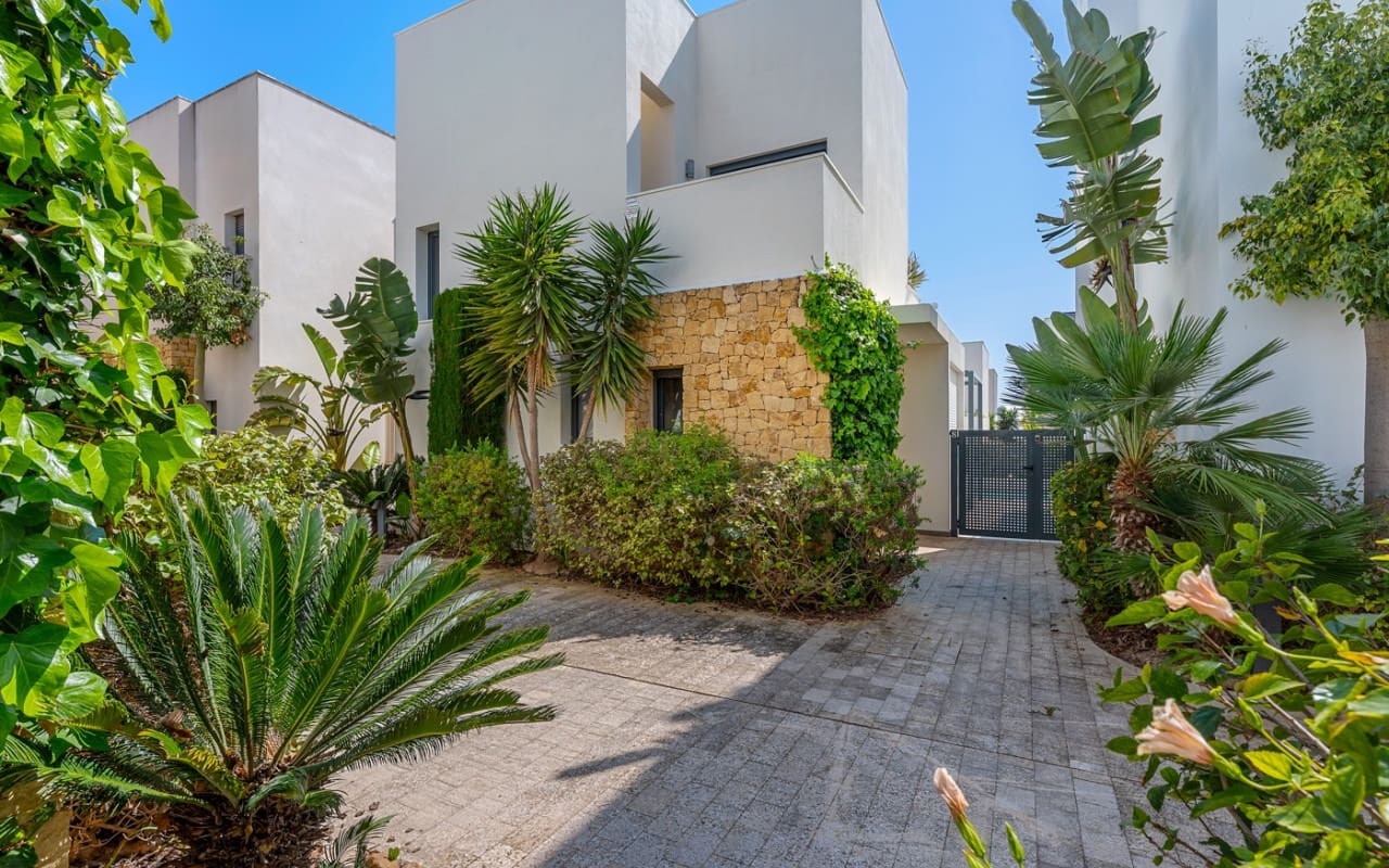 2 quarto Moradia para venda em Ciudad Quesada com piscina - 379 000 € (Ref: 9802798)