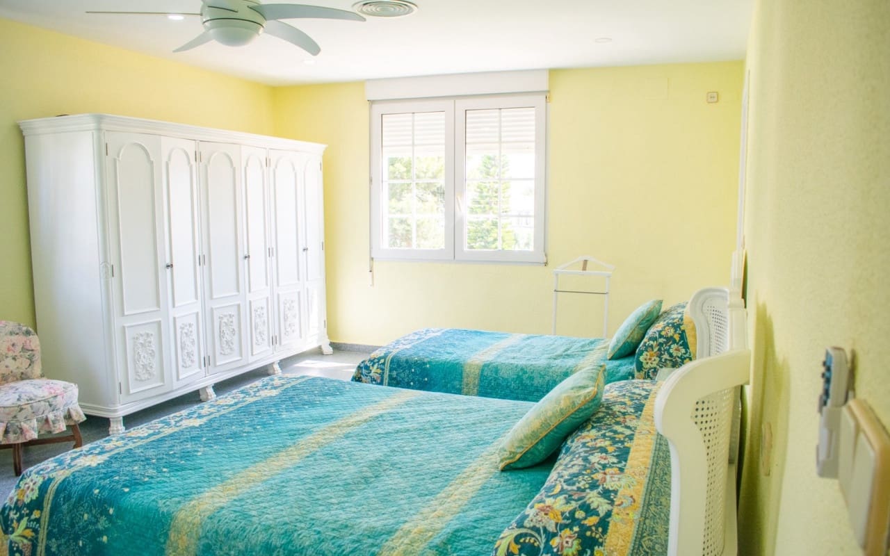 7 Zimmer Villa zu verkaufen in Orihuela Costa mit Pool - 1.490.000 € (Ref: 9805140)