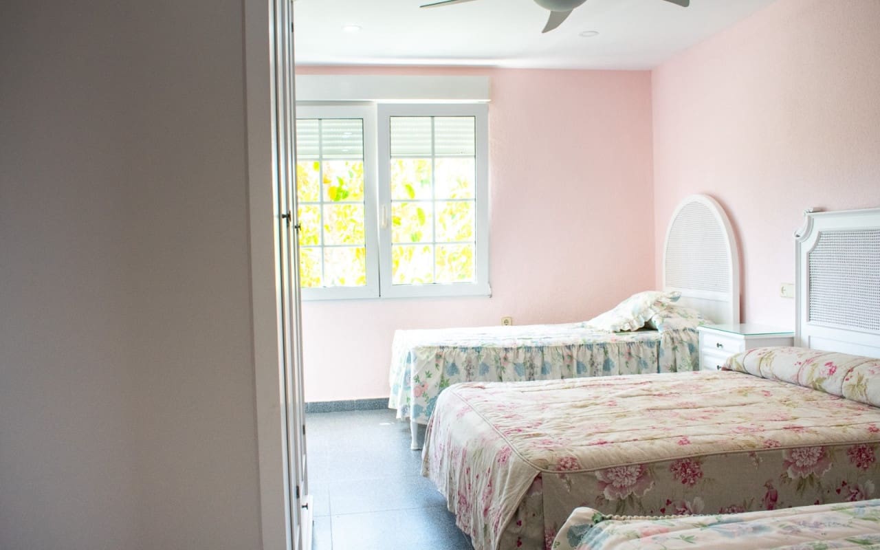 7 Zimmer Villa zu verkaufen in Orihuela Costa mit Pool - 1.490.000 € (Ref: 9805140)