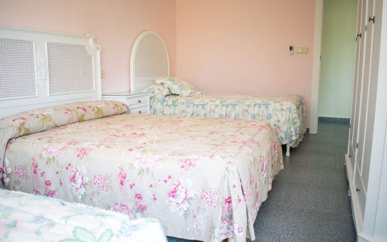 7 Zimmer Villa zu verkaufen in Orihuela Costa mit Pool - 1.490.000 € (Ref: 9805140)