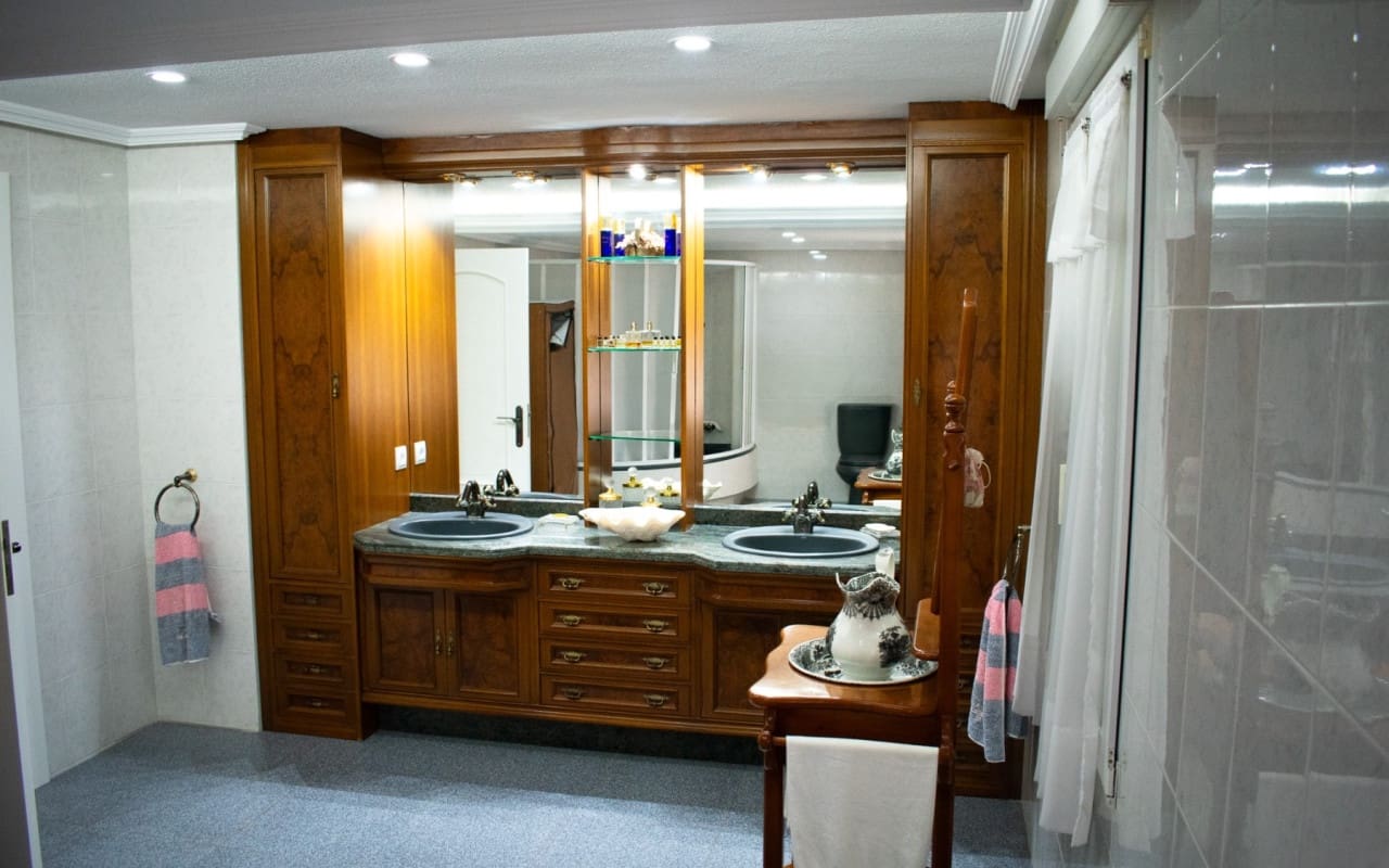 7 Zimmer Villa zu verkaufen in Orihuela Costa mit Pool - 1.490.000 € (Ref: 9805140)