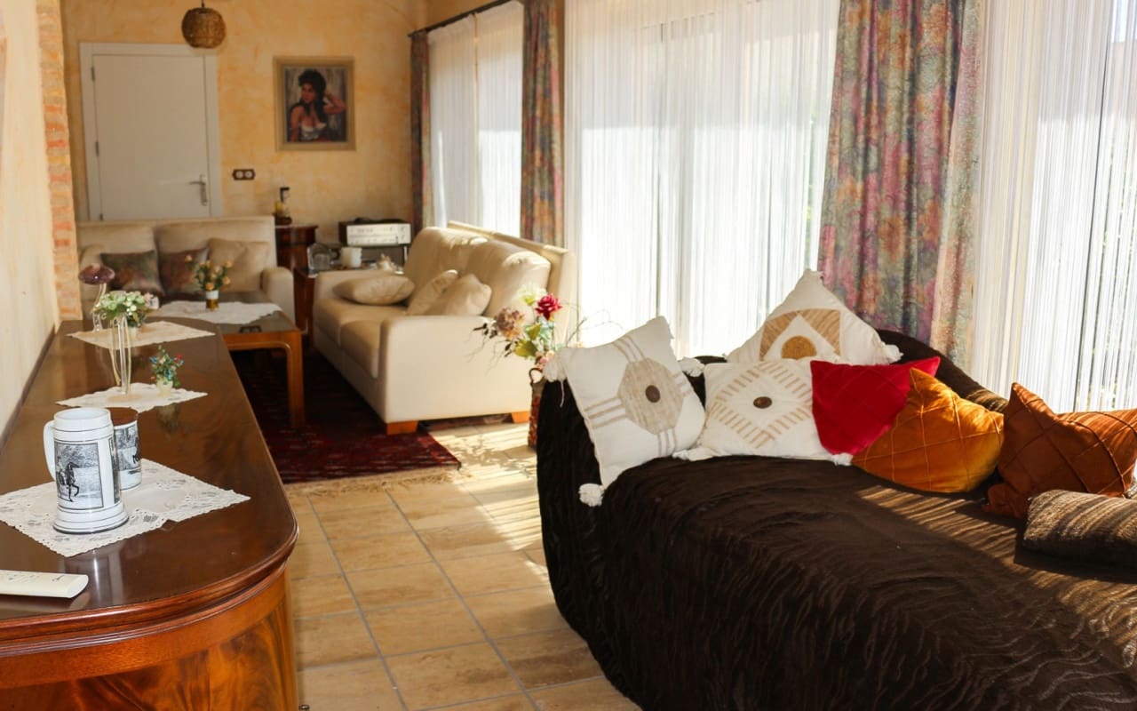 Chalet de 4 habitaciones en Los Urrutias en venta con piscina - 1.080.000 € (Ref: 9805141)