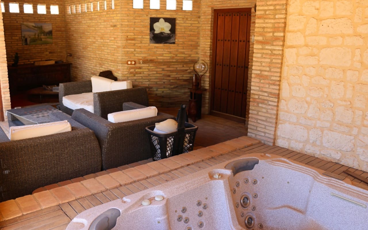 Chalet de 4 habitaciones en Los Urrutias en venta con piscina - 1.080.000 € (Ref: 9805141)