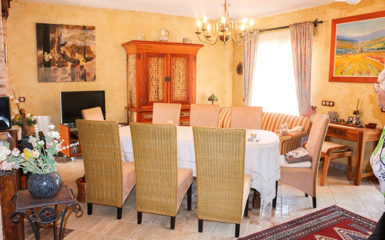 Chalet de 4 habitaciones en Los Urrutias en venta con piscina - 1.080.000 € (Ref: 9805141)