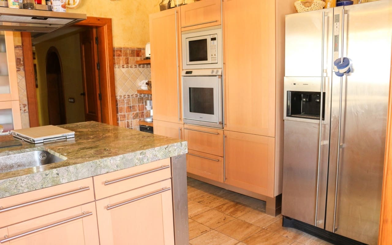 Chalet de 4 habitaciones en Los Urrutias en venta con piscina - 1.080.000 € (Ref: 9805141)