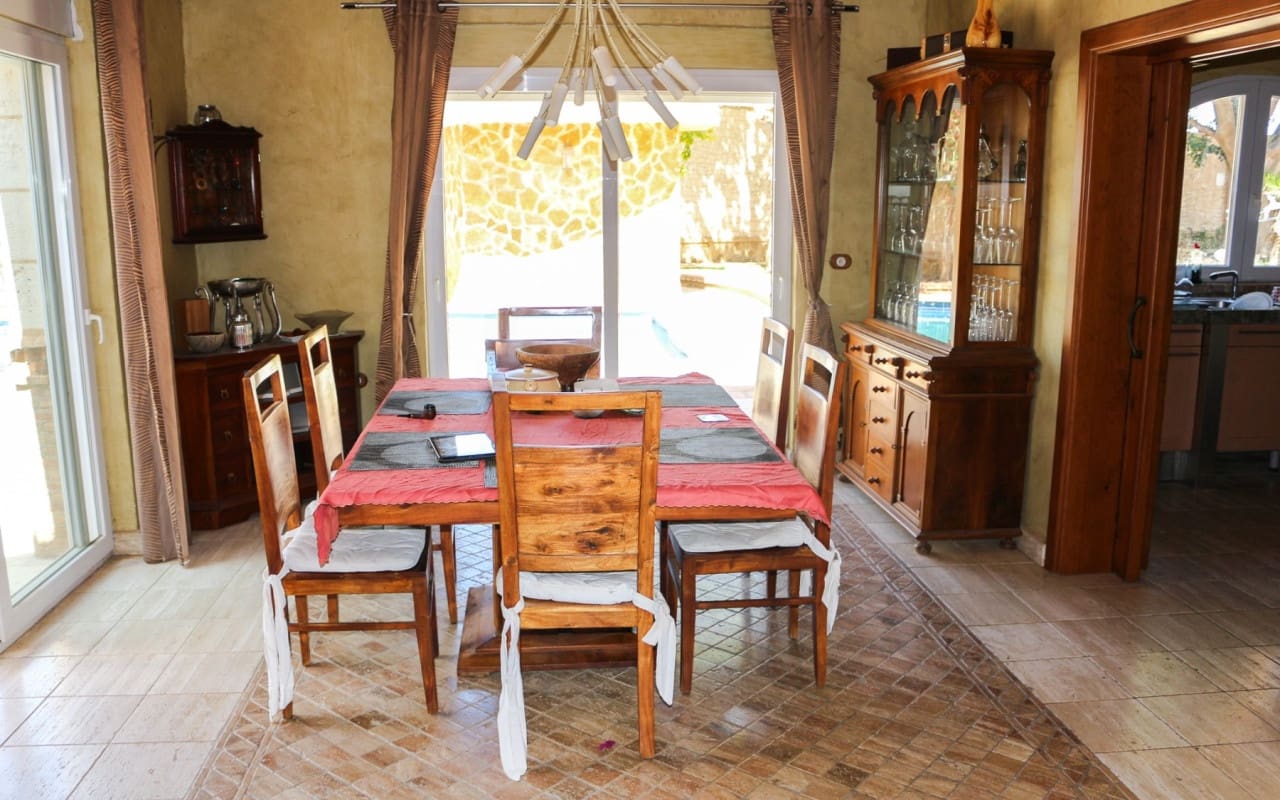 Chalet de 4 habitaciones en Los Urrutias en venta con piscina - 1.080.000 € (Ref: 9805141)