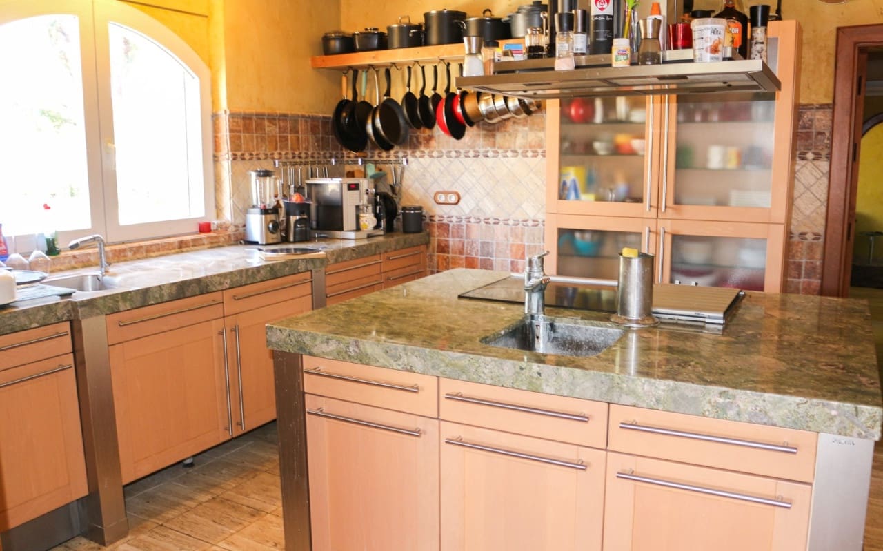 Chalet de 4 habitaciones en Los Urrutias en venta con piscina - 1.080.000 € (Ref: 9805141)