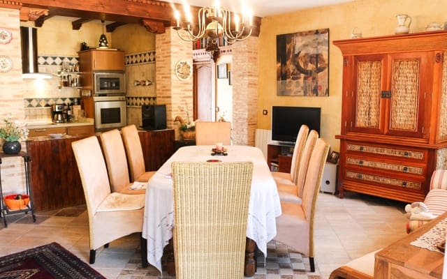 Chalet de 4 habitaciones en Los Urrutias, Cartagena en venta con piscina - 1.080.000 € (Ref: 9805141)